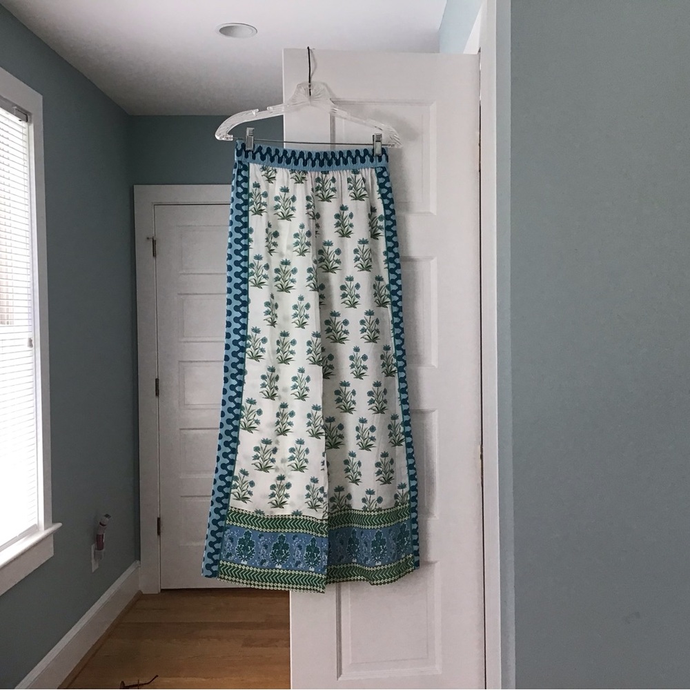 Floral Blue and White Women's Wide Leg Pants